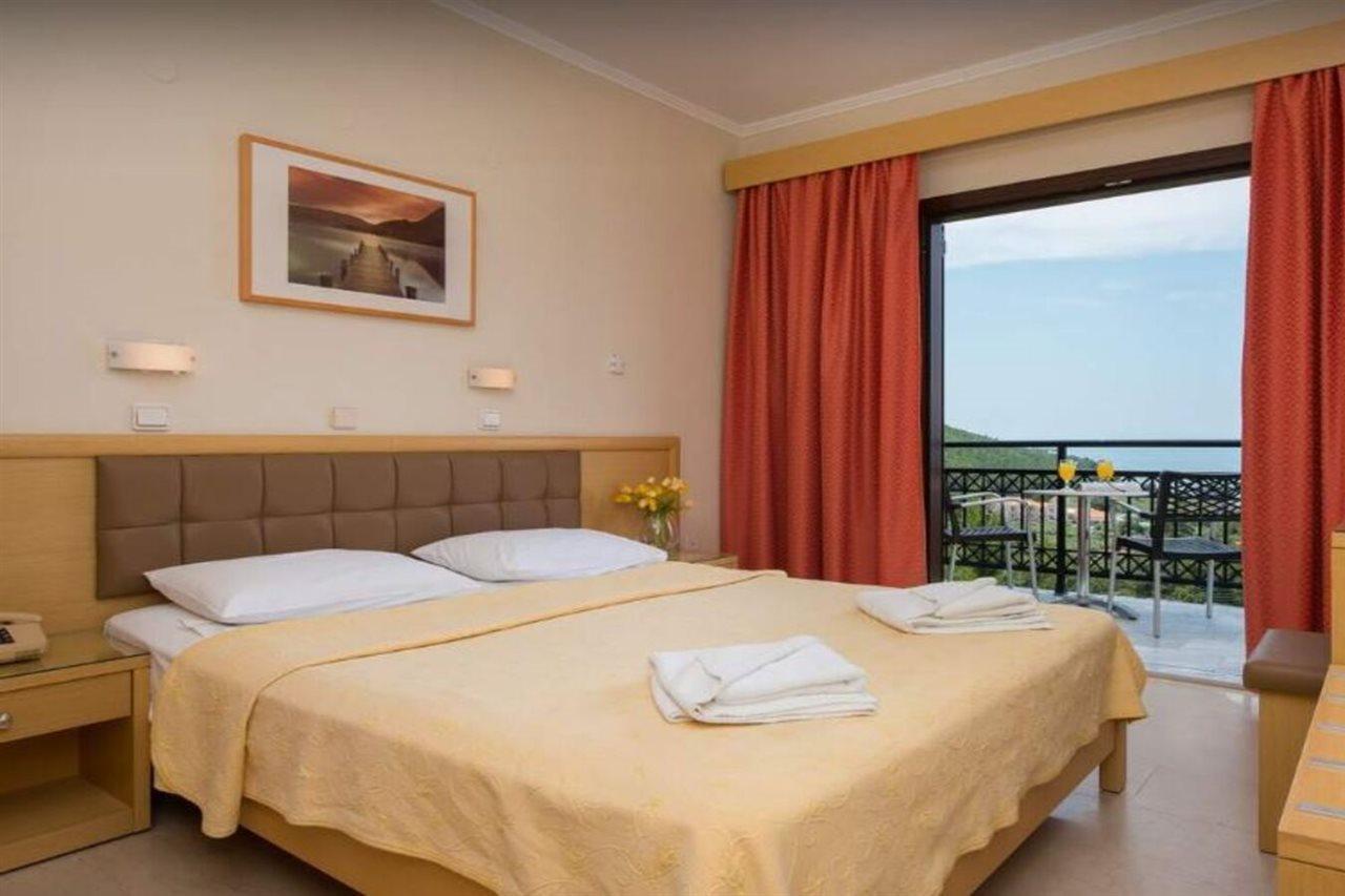 Hotel Villa Natassa Skala Rachoni  ภายนอก รูปภาพ